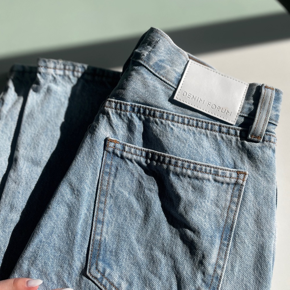 ARITZIA Denim Forum Women’s Blue Jeans